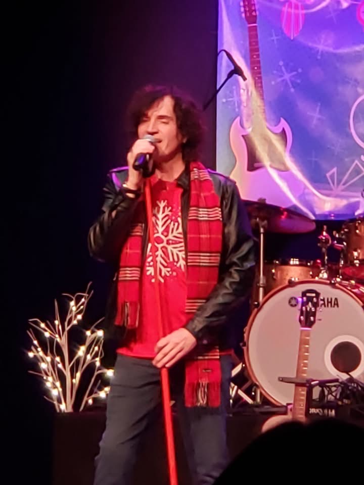 Feels Like Christmas performance photo
